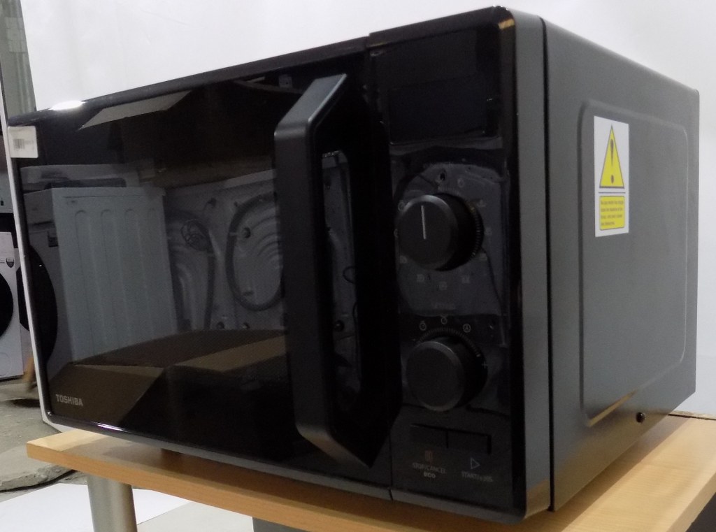 Микровълнова фурна Toshiba MW2-AG23P (BK)