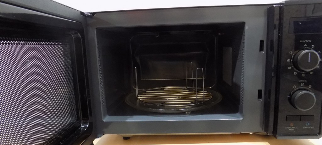 Микровълнова фурна Toshiba MW2-AG23P (BK)