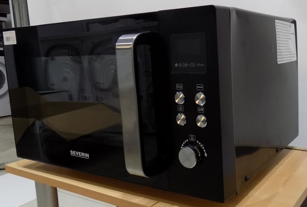 Мировълнова фурна SEVERIN 3-in-1 MW 7752
