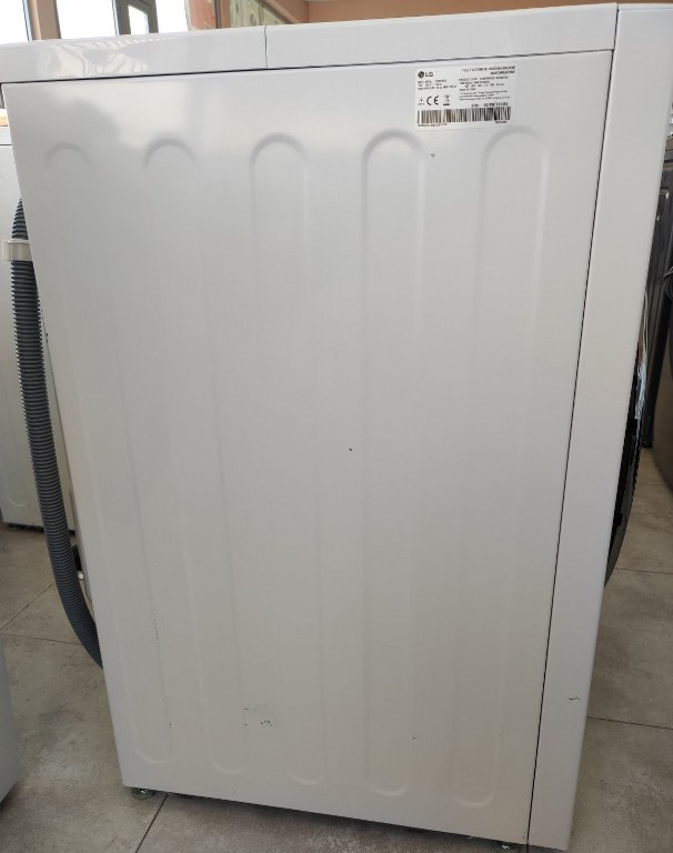 Пералня LG F4WX9092
