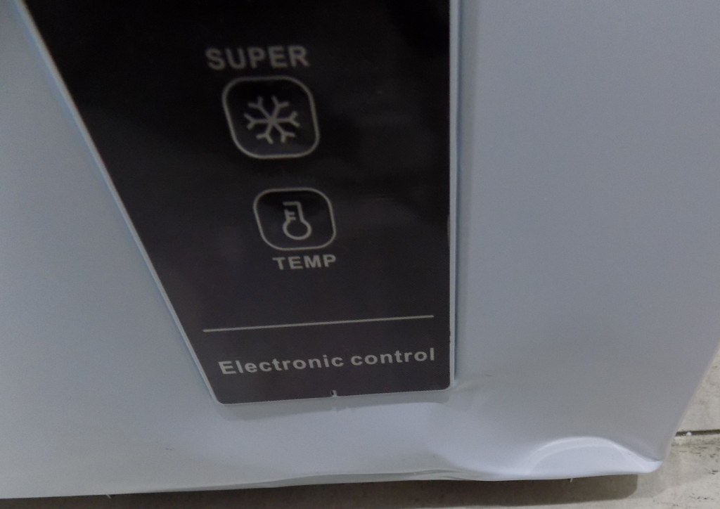 Фризер ракла Comfee RCC100WH2(E)