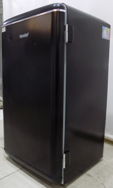 Хладилник Comfee RCD93BL2EURT(E)