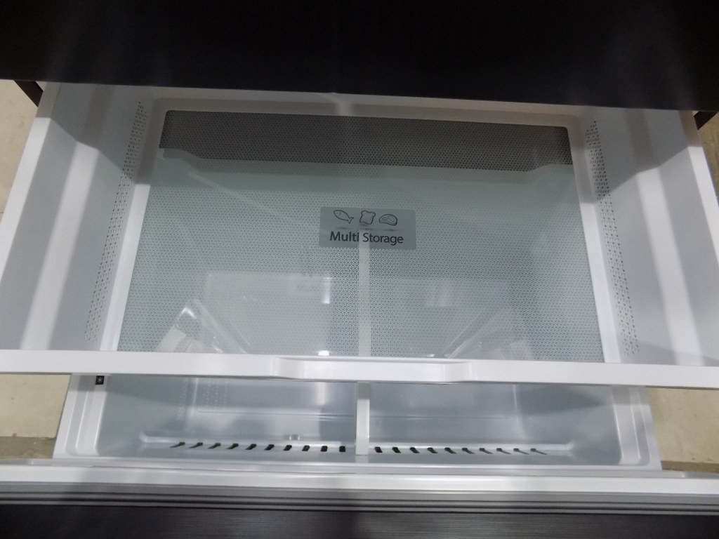 Хладилник Hisense RF540N4SBF2