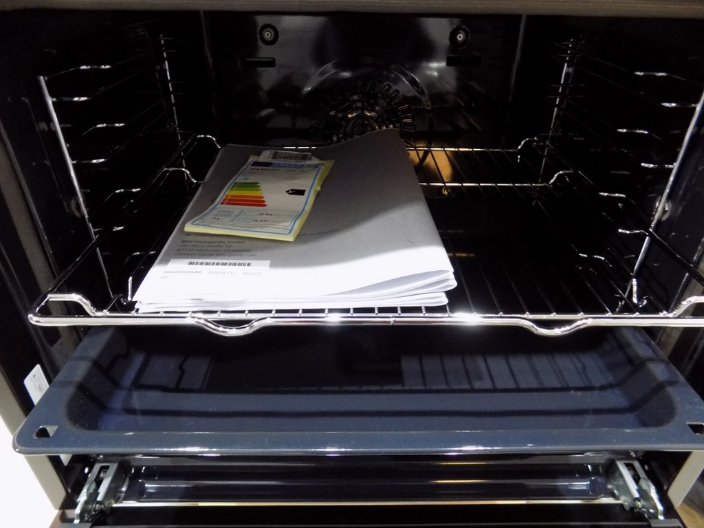 Фурна за вграждане Siemens HB571ABS3 iQ300