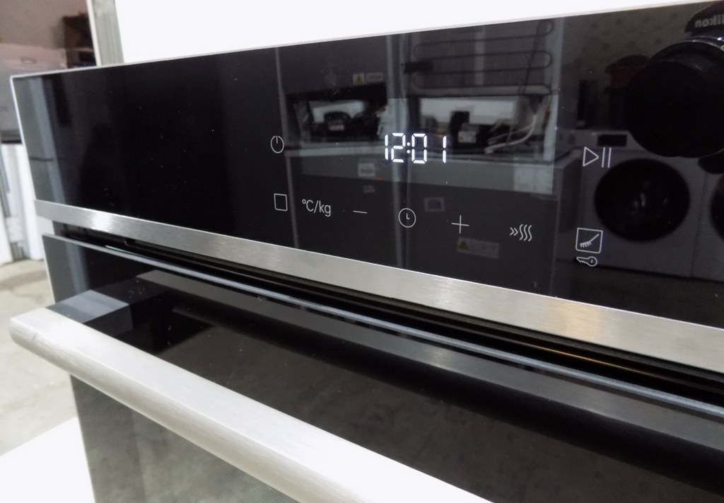 Фурна за вграждане Siemens HB571ABS3 iQ300