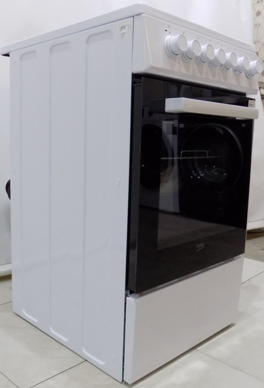 Готварска печка Beko FSM57100GW b100