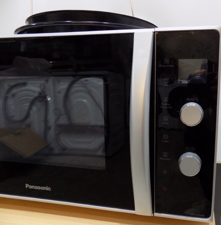 Микровълнова фурна Panasonic NN-CD565BEPG