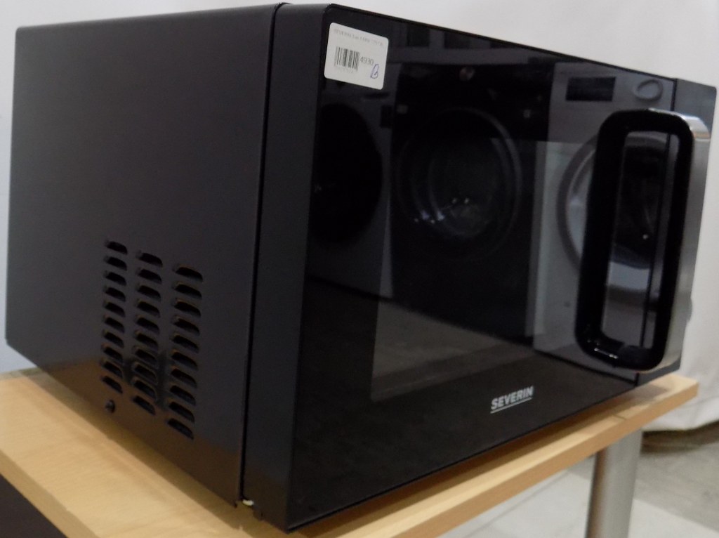 Микровълнова фурна SEVERIN 3-in-1 MW 7752