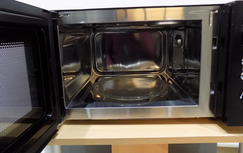 Микровълнова фурна SEVERIN 3-in-1 MW 7752