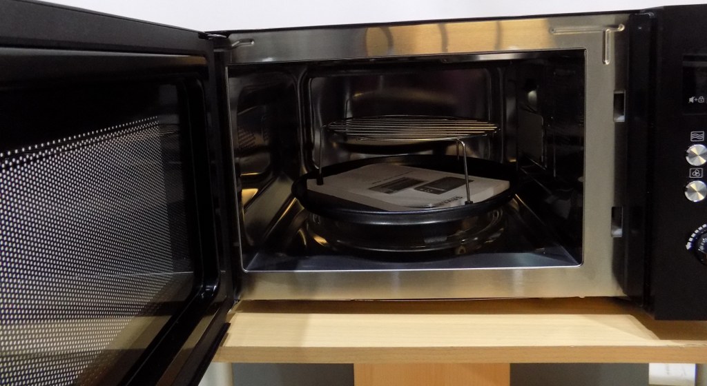 Микровълнова фурна SEVERIN 3-in-1 MW 7752