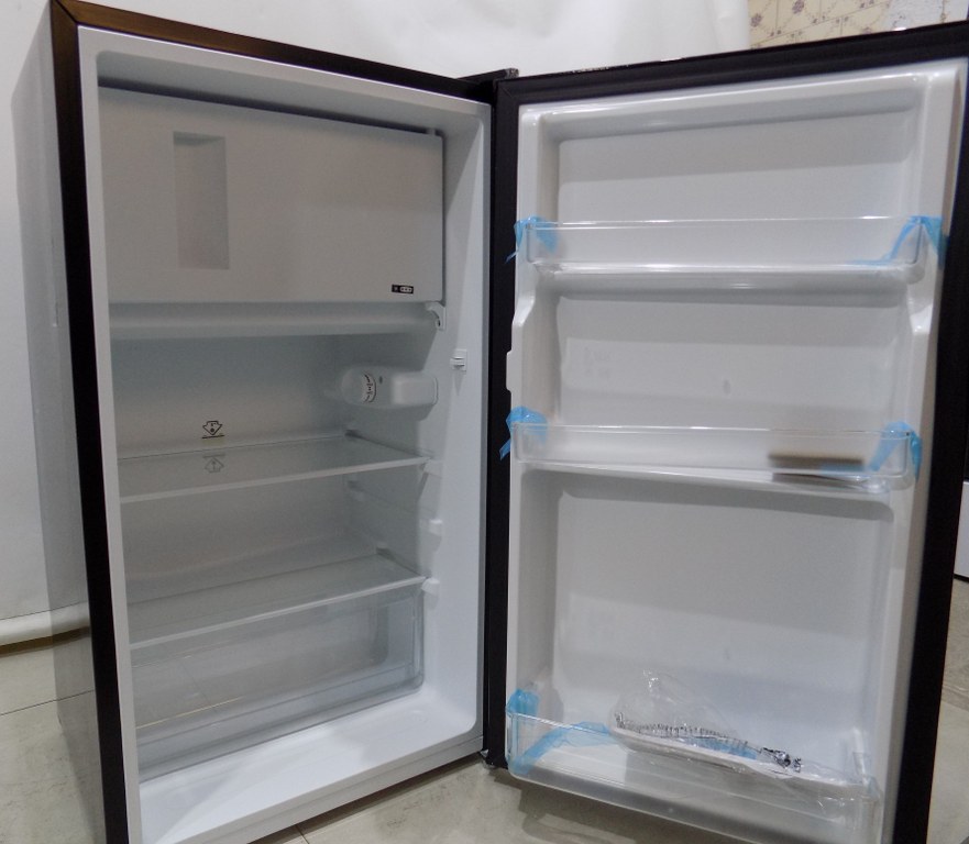 Мини хладилник Comfee RCD115DK2