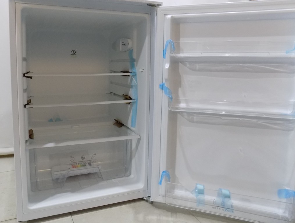 Охладител Comfee RCD133WH3(E)