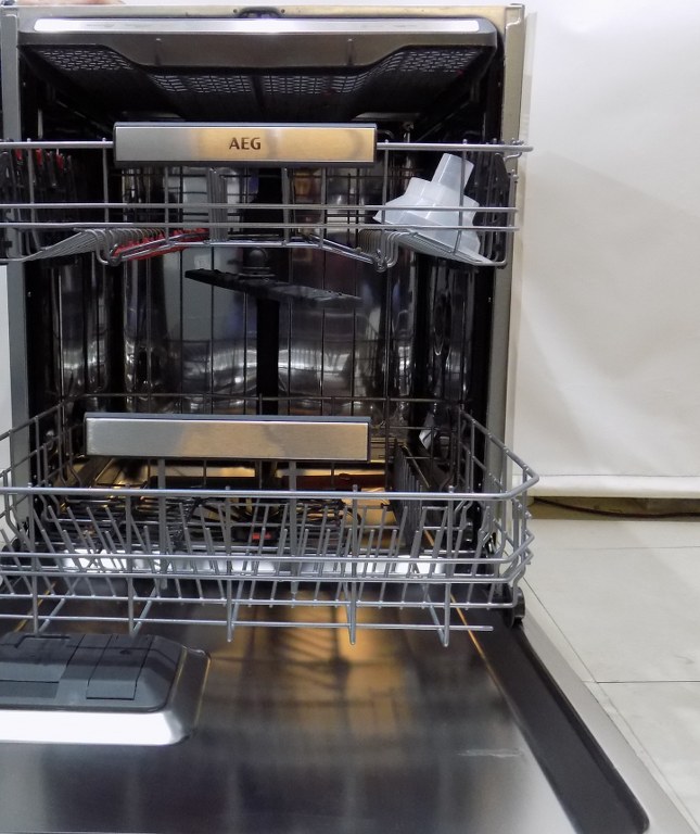Съдомиляна за вграждане AEG FSE7673AP