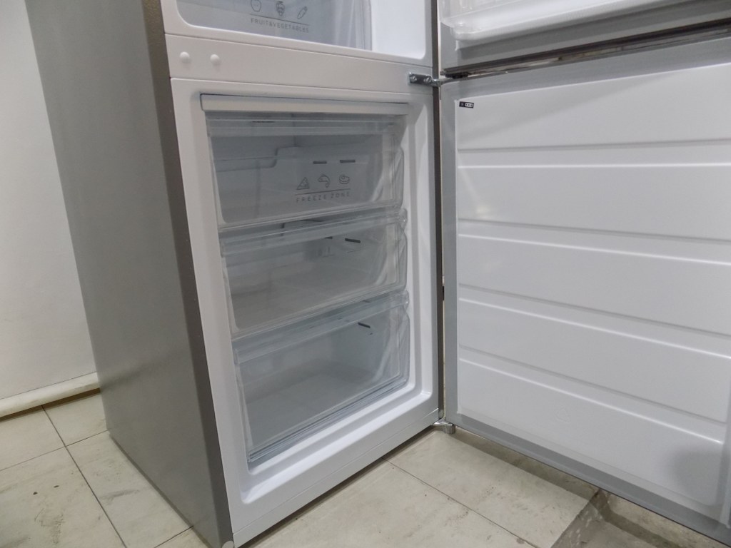 Хладилник Midea MERB276FGE02A