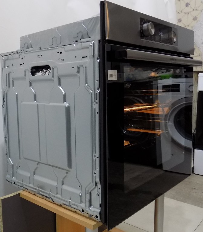 Фурна за вграждане Gorenje OptiBake BOS 6737 E02X
