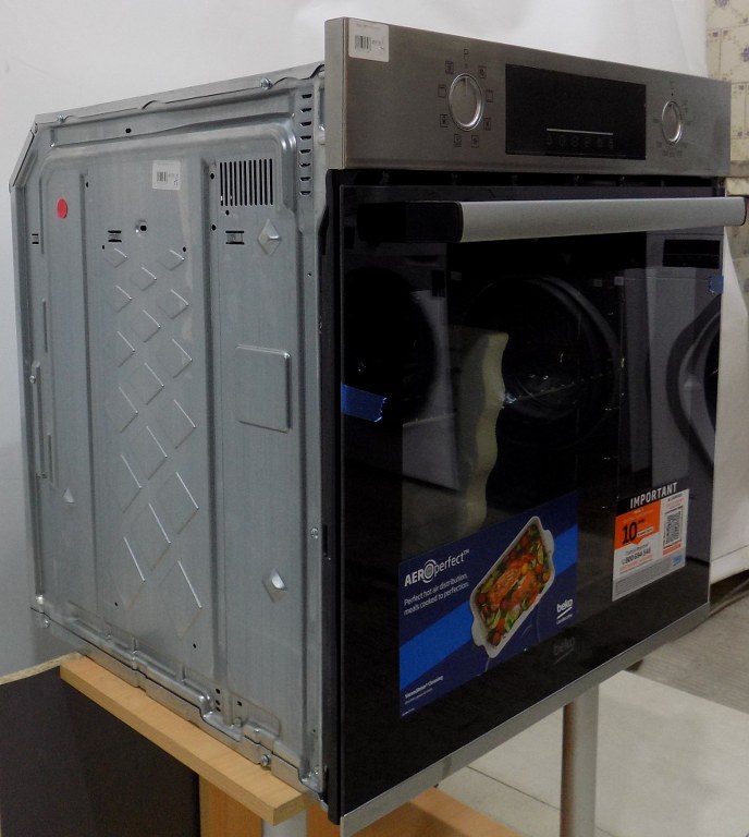 Фурна за вграждане Beko BBSM12340X