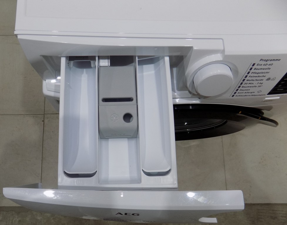 Пералня AEG L6AMZ49FL