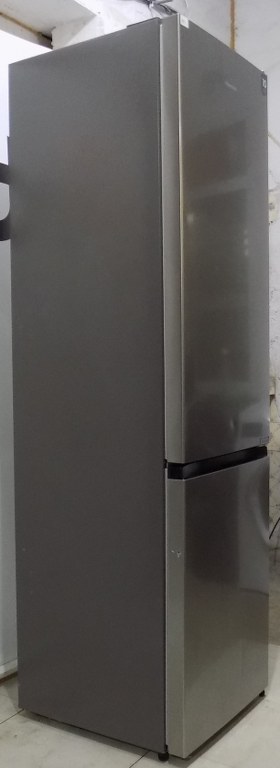 Хладилник Hisense RB440N4ACA