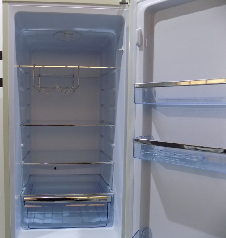 Ретро хладилник Amica Retro KGCR 387 102