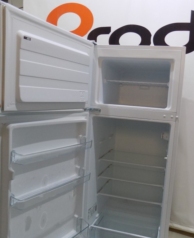 Хладилник Comfee RCT284WH2A