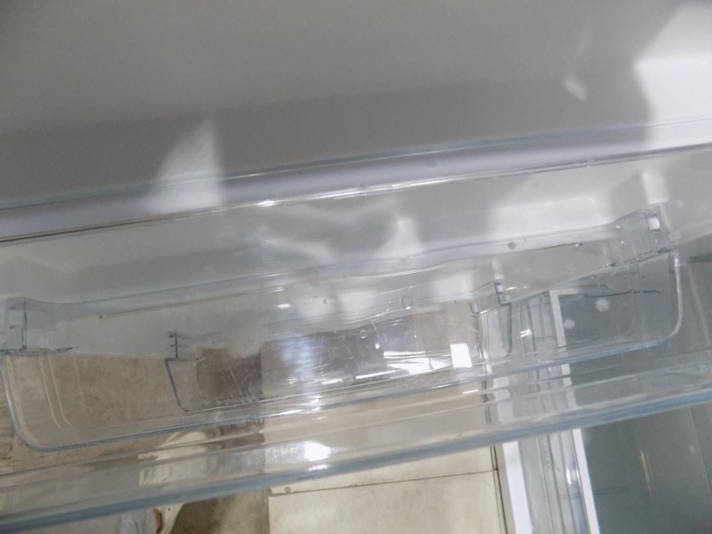 Хладилник Comfee RCT284WH2A