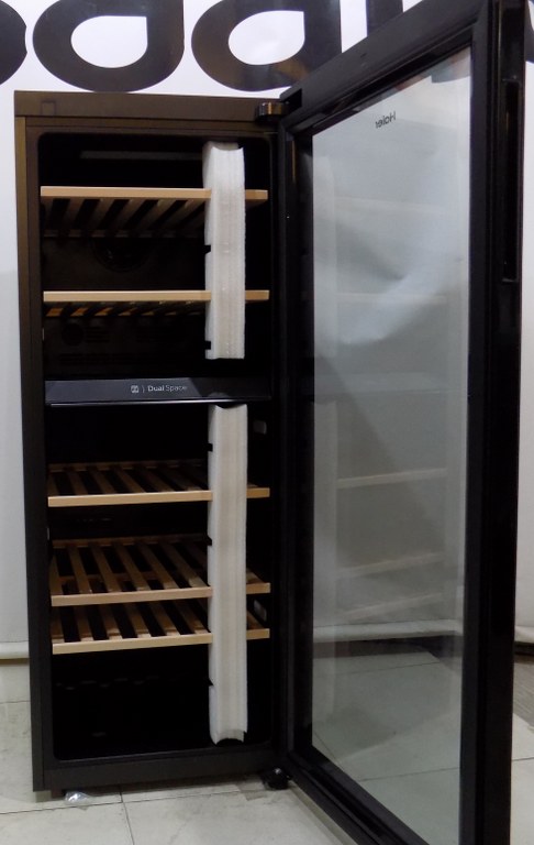 Винарна Haier HWS79GDG