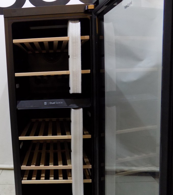 Винарна Haier HWS79GDG