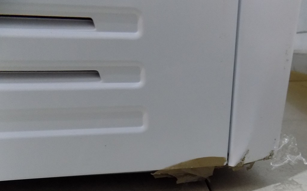 Малък фризер COMFEE RCC146WH2EU(E)