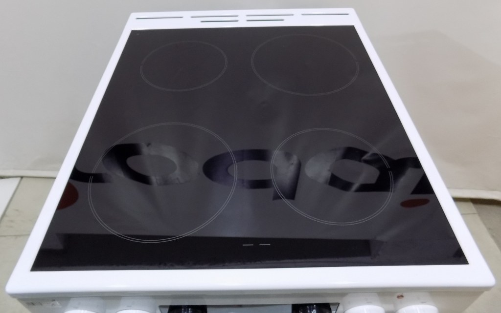 Готварска перка Gorenje GEC5C43WGAMZ