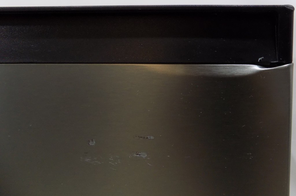 Малък хладилник Candy CNOQ2S58EX