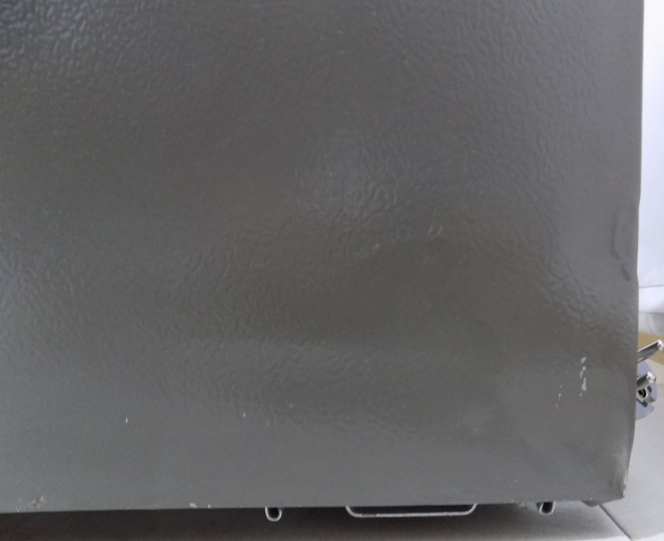 Малък хладилник Candy CNOQ2S58EX