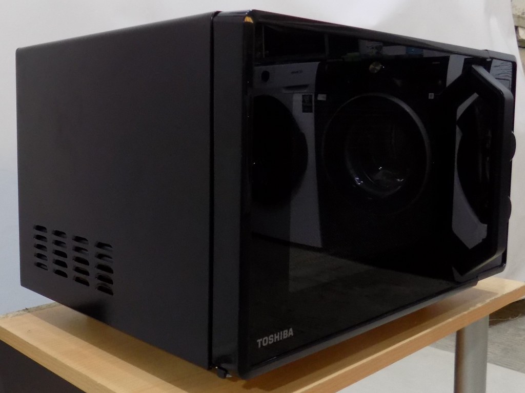 Микровълнова фурна Toshiba MW2-AG23PF(BK)