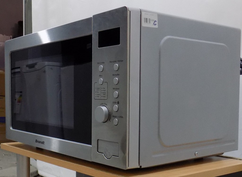 Микровълнова фурна BRANDT - SE2500X