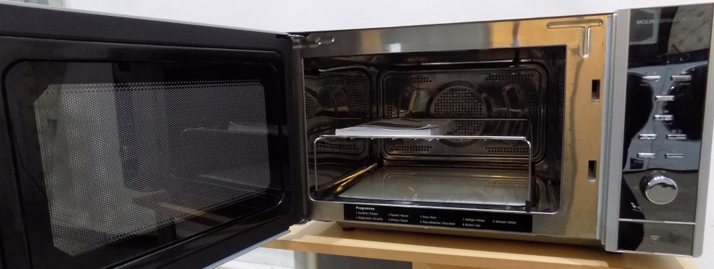 Микровълнова фурна CASO MCG30 Ceramic