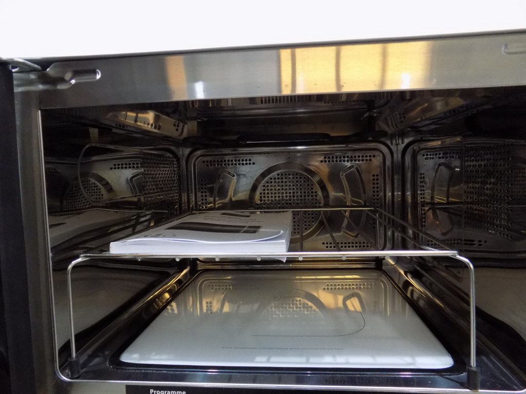 Микровълнова фурна CASO MCG30 Ceramic