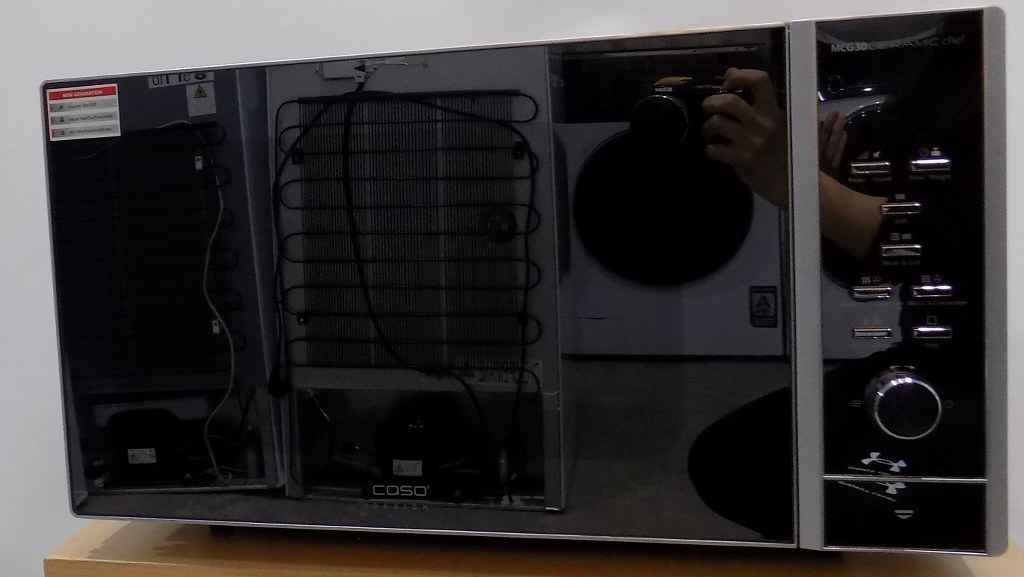 Микровълнова фурна CASO MCG30 Ceramic