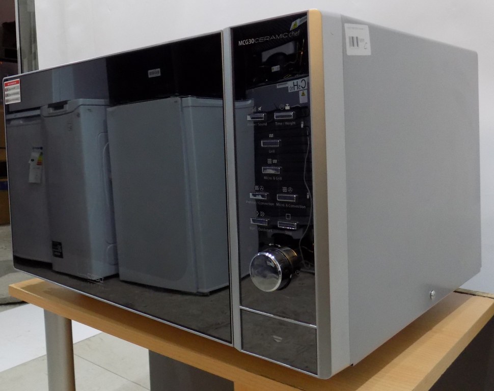 Микровълнова фурна CASO MCG30 Ceramic