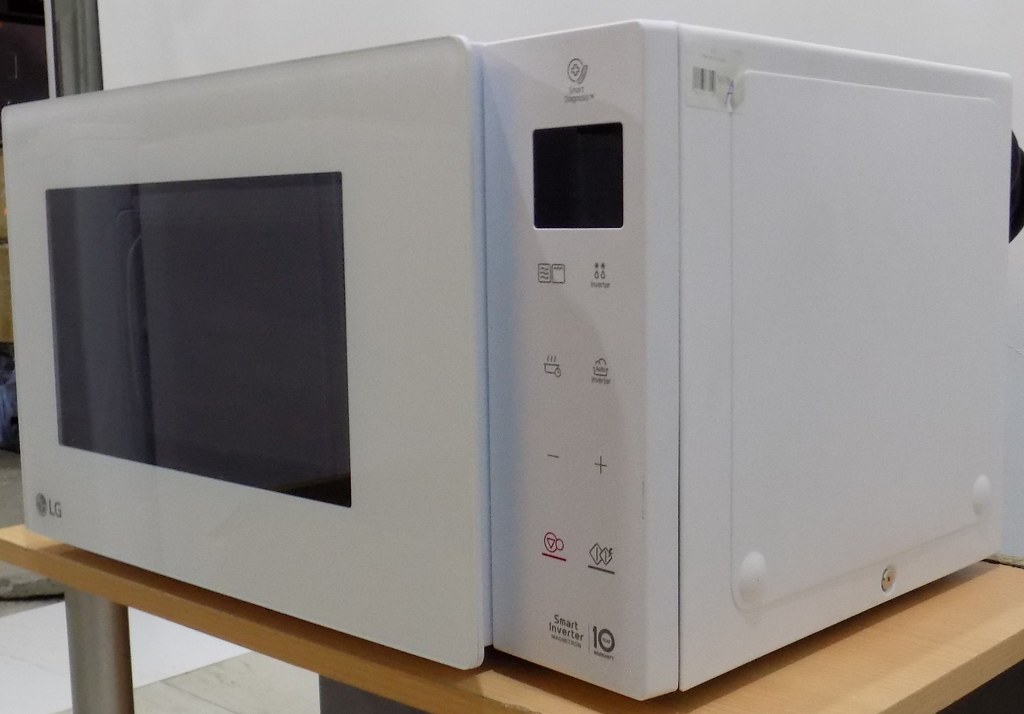 Микровълнова фурна LG  MH 6535 GIH