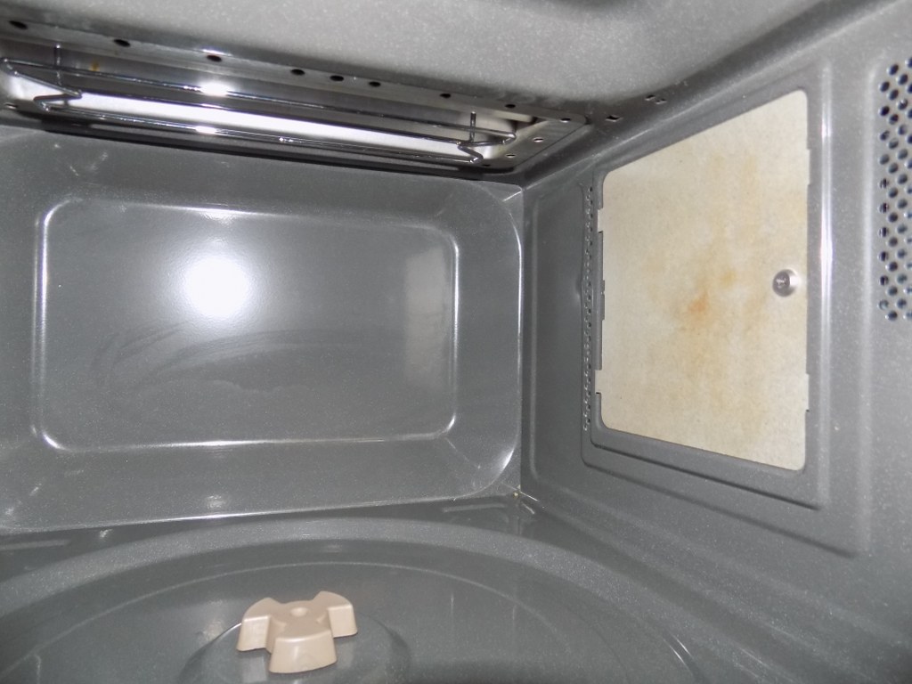 Микровълнова фурна LG Electronics MH 6535 GIH