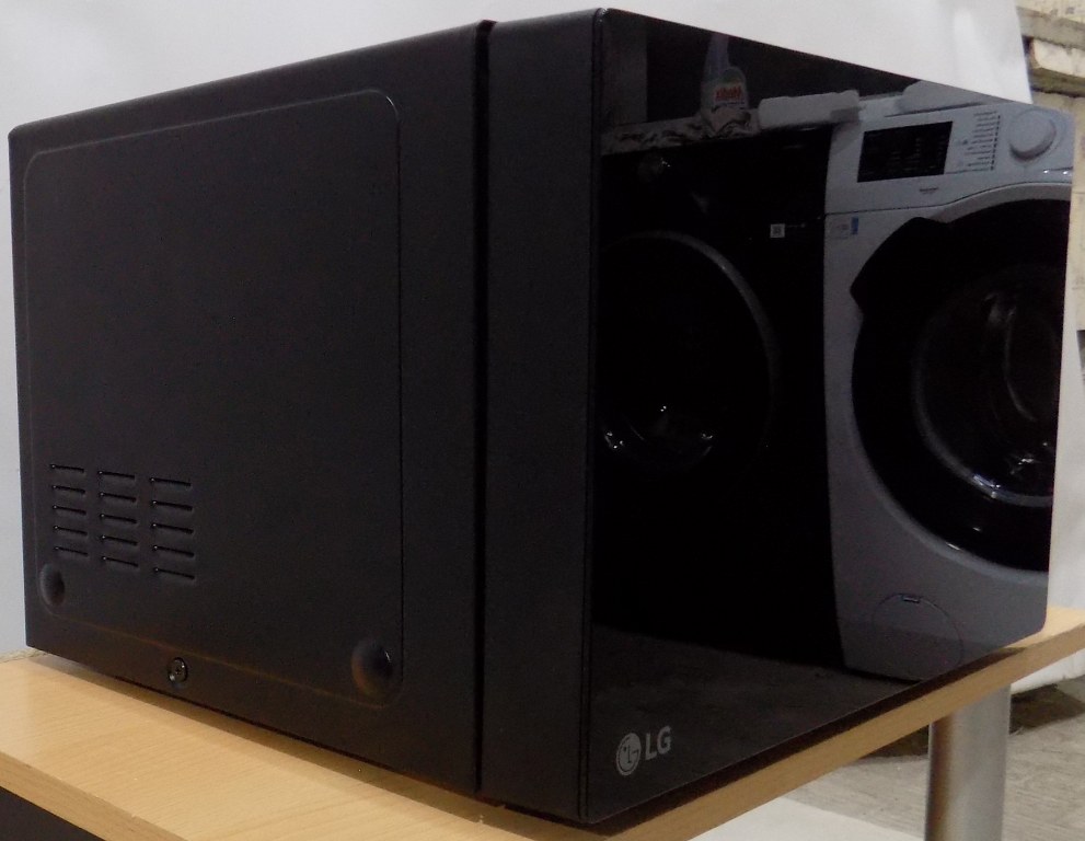 Микровълнова фурна LG Electronics MH 6535 GIS