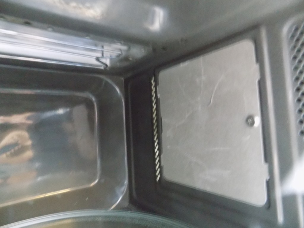 Микровълнова фурна LG Electronics MH 6535 GIS