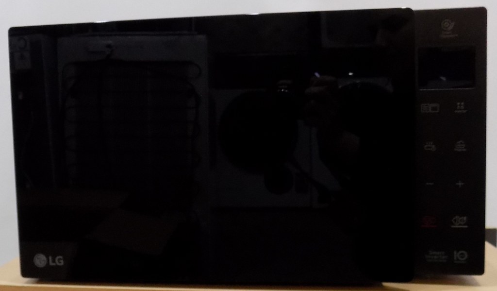 Микровълнова фурна LG MH6535GDS