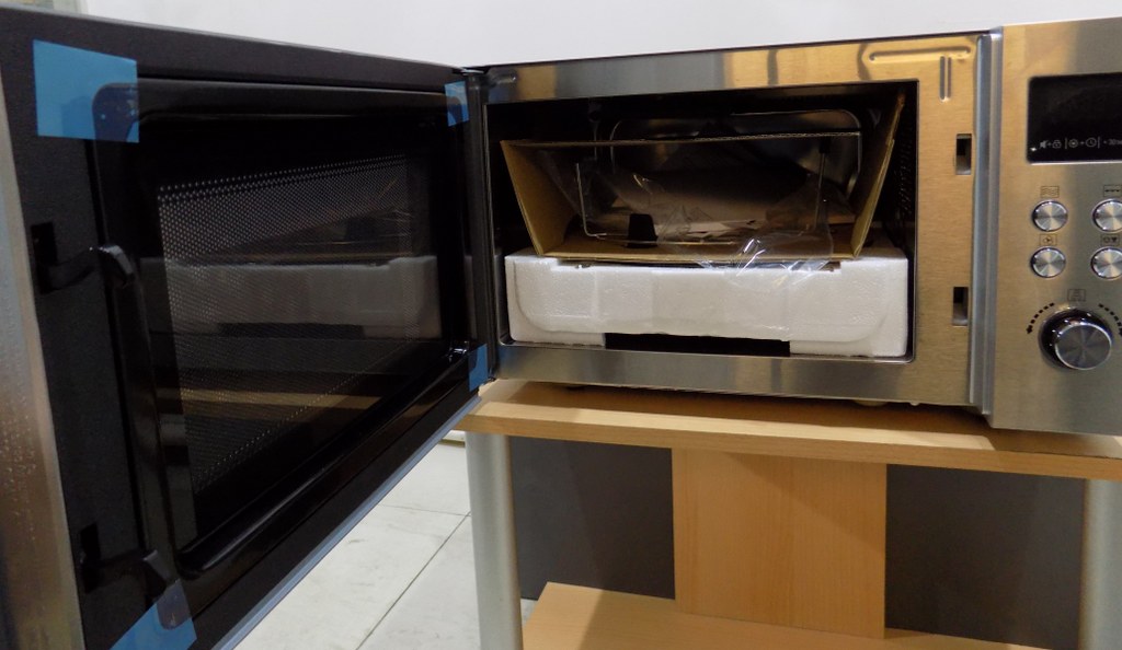 Микровълнова фурна SEVERIN MW 7774