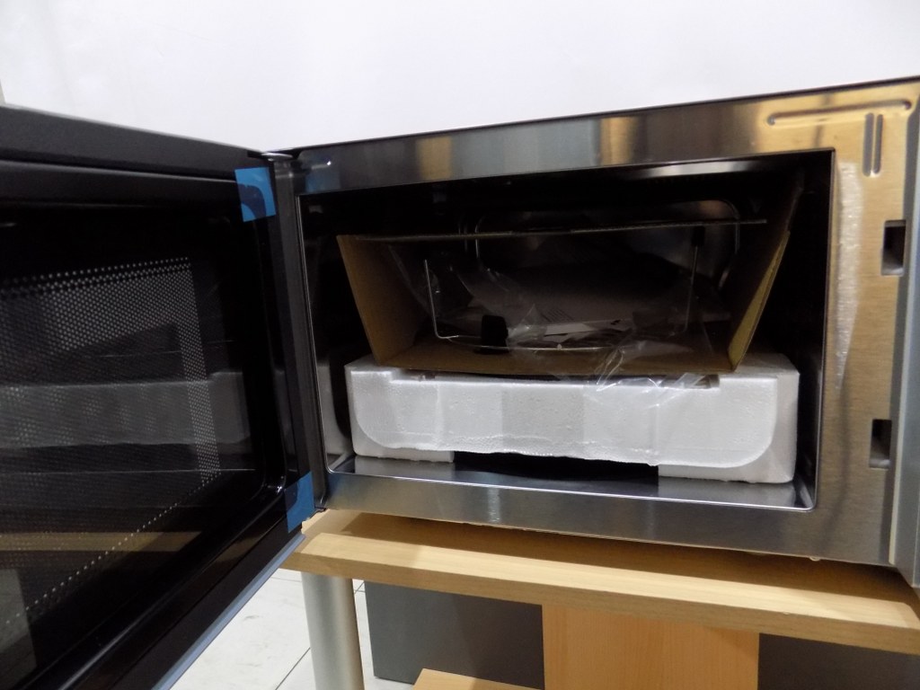 Микровълнова фурна SEVERIN MW 7774