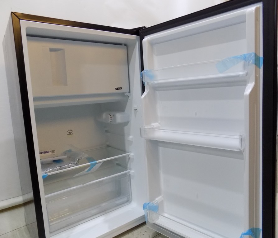 Охладител Comfee RCD115DK2