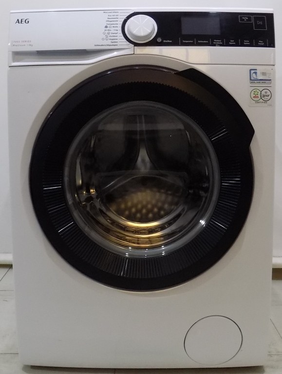 Пералня AEG LR7A70690