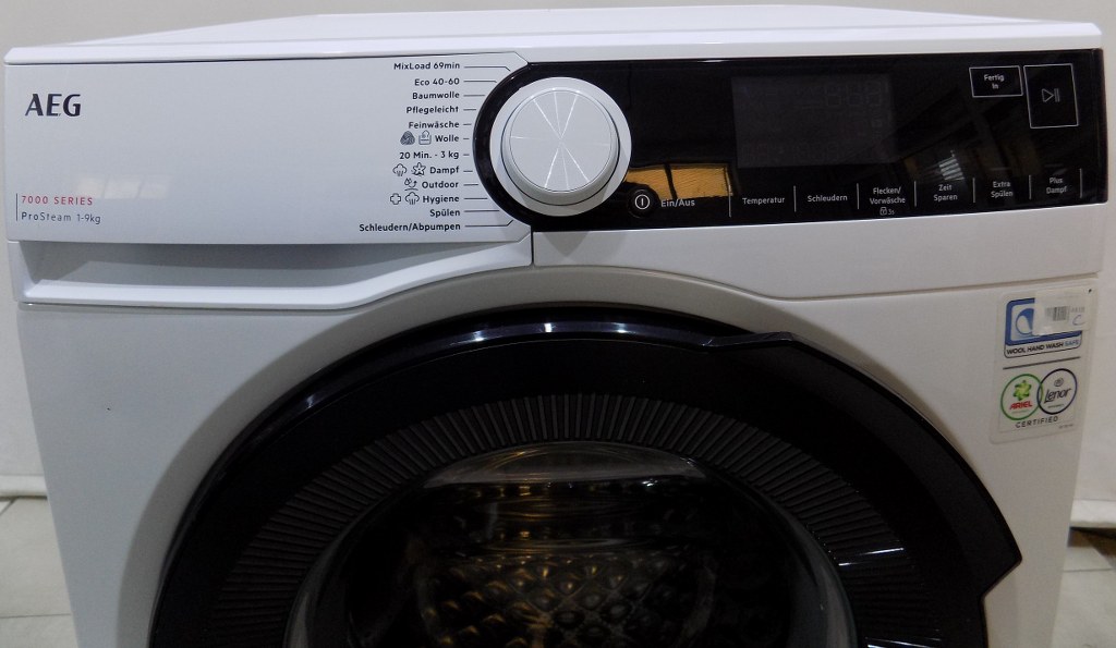 Пералня AEG LR7A70690