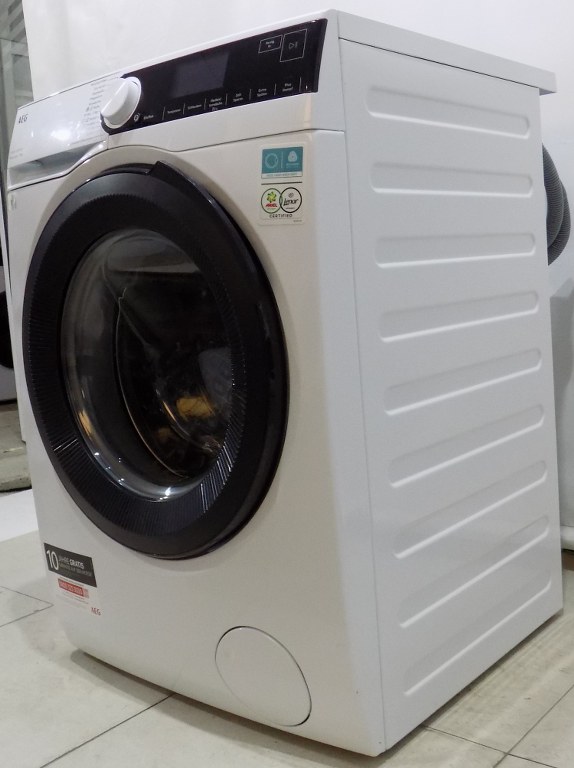 Пералня AEG LR7A70690