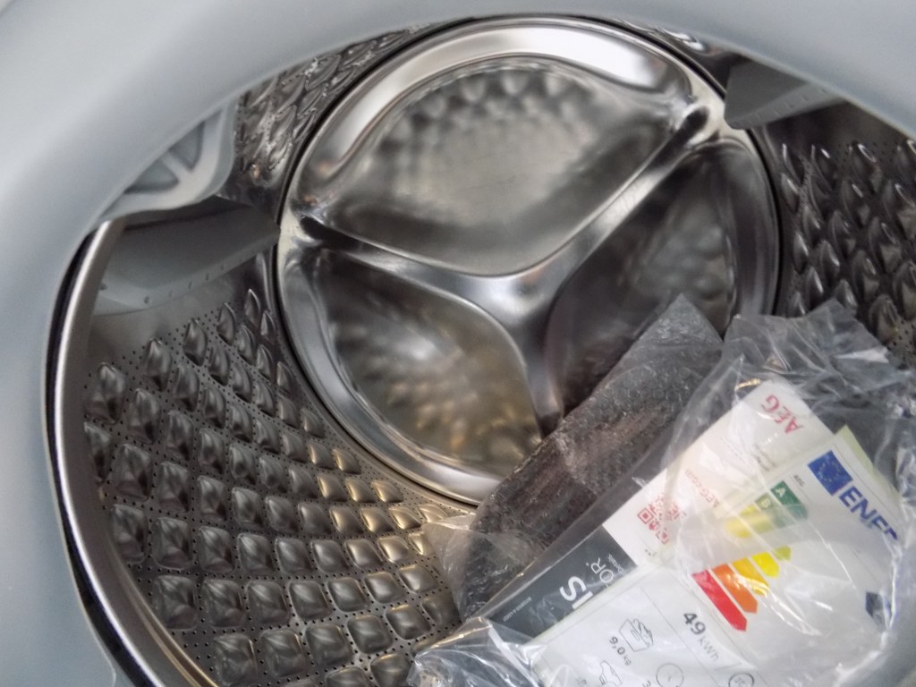 Пералня AEG LR7A70690