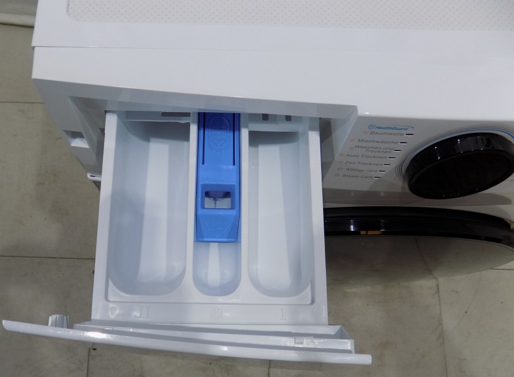 Пералня със сушилня Midea MF200D86WB-14EAS